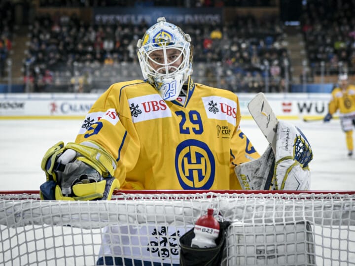 Davos`Sandro Aeschlimann during the game between TPS Turku and HC Davos, at the 93th Spengler Cup ice hockey tournament in Davos, Switzerland, Sunday, December 29, 2019. (KEYSTONE/Melanie Duchene)